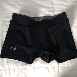XS Under Armour spandex workout shorts